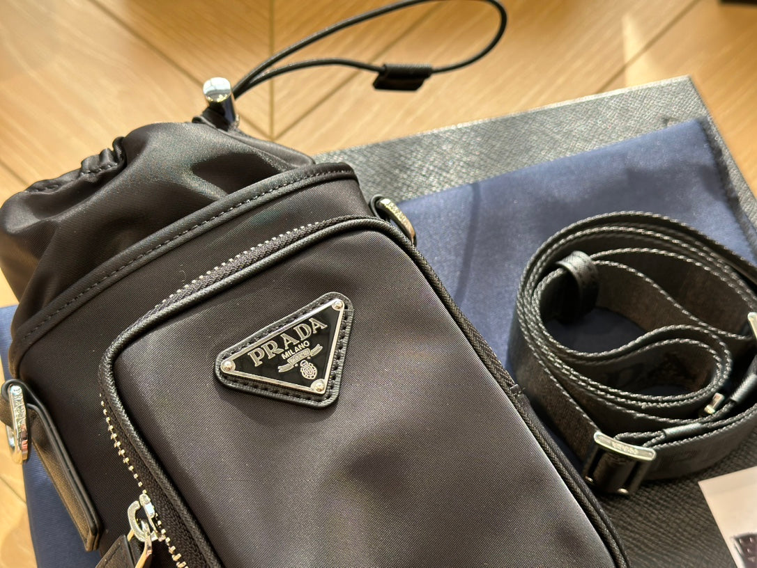 PRADA-570