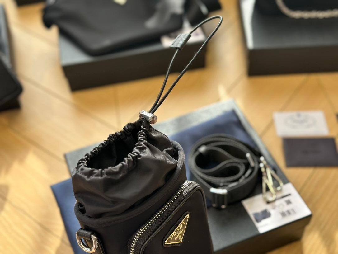 PRADA-570