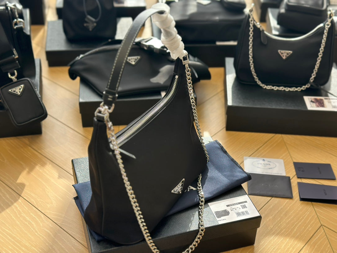 PRADA-565