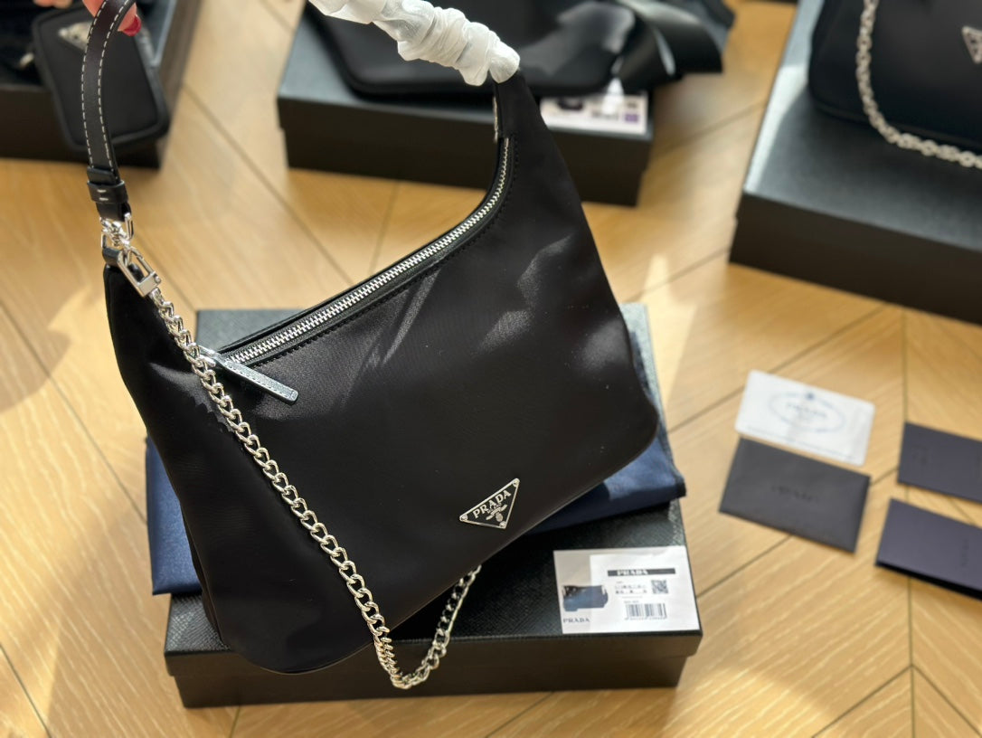 PRADA-565