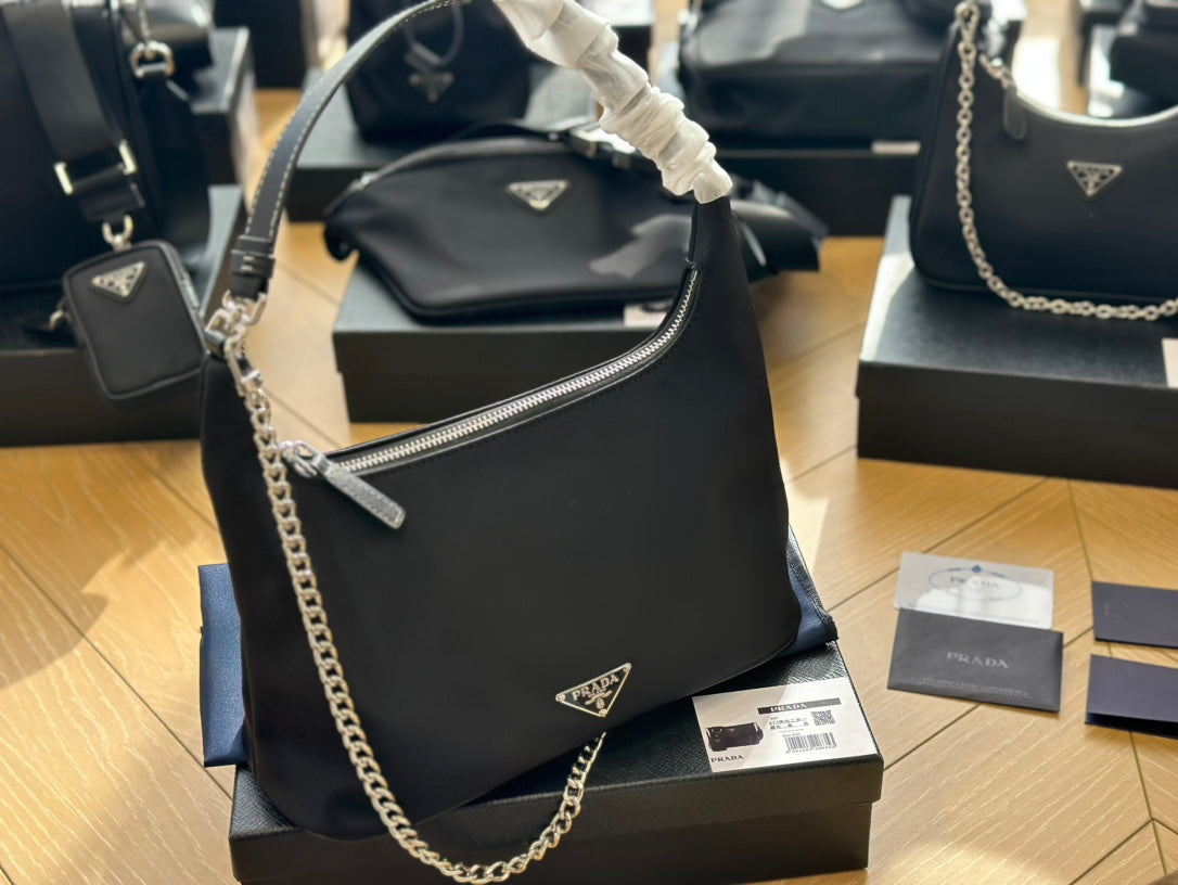 PRADA-565