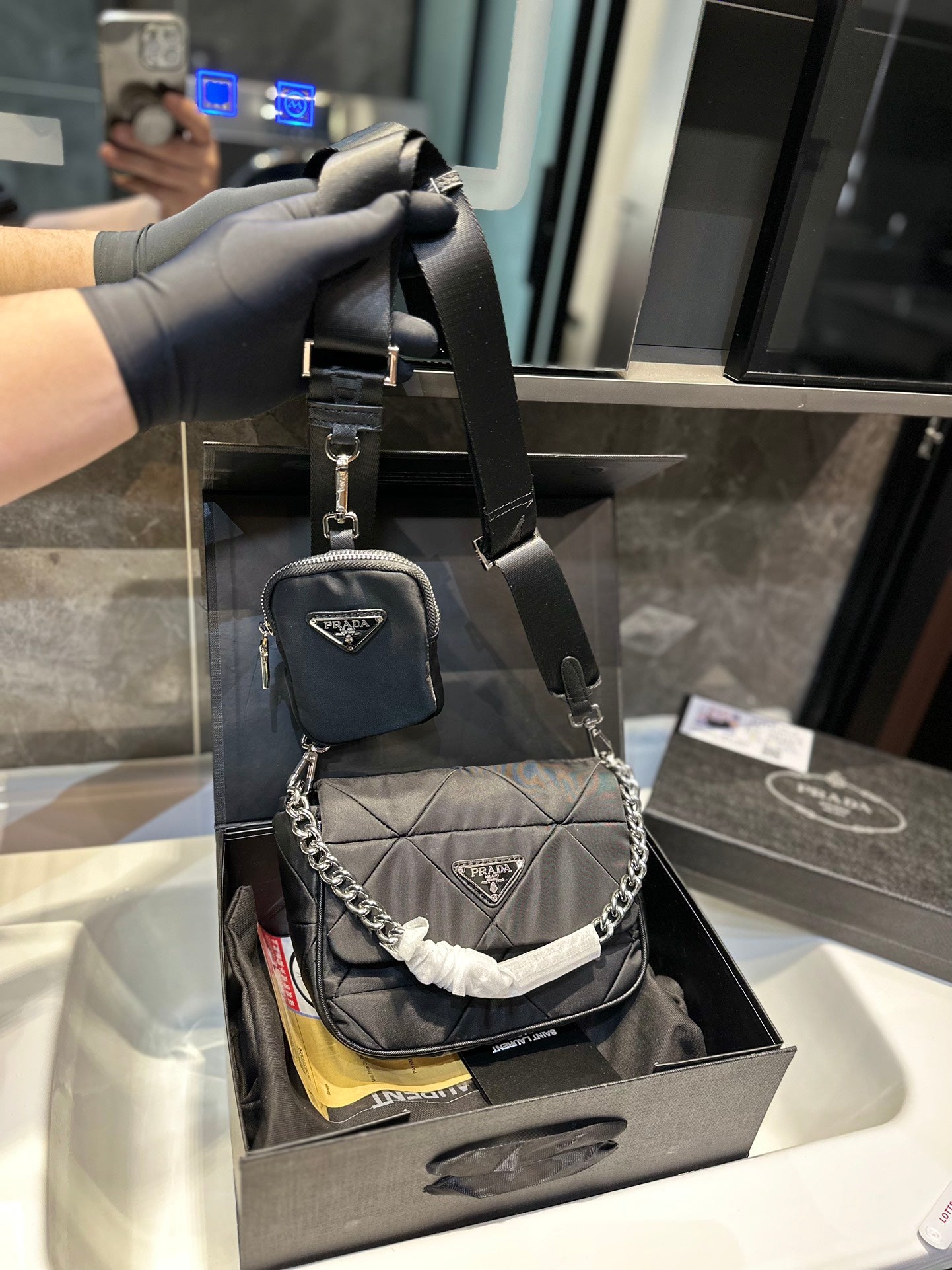 PRADA-585