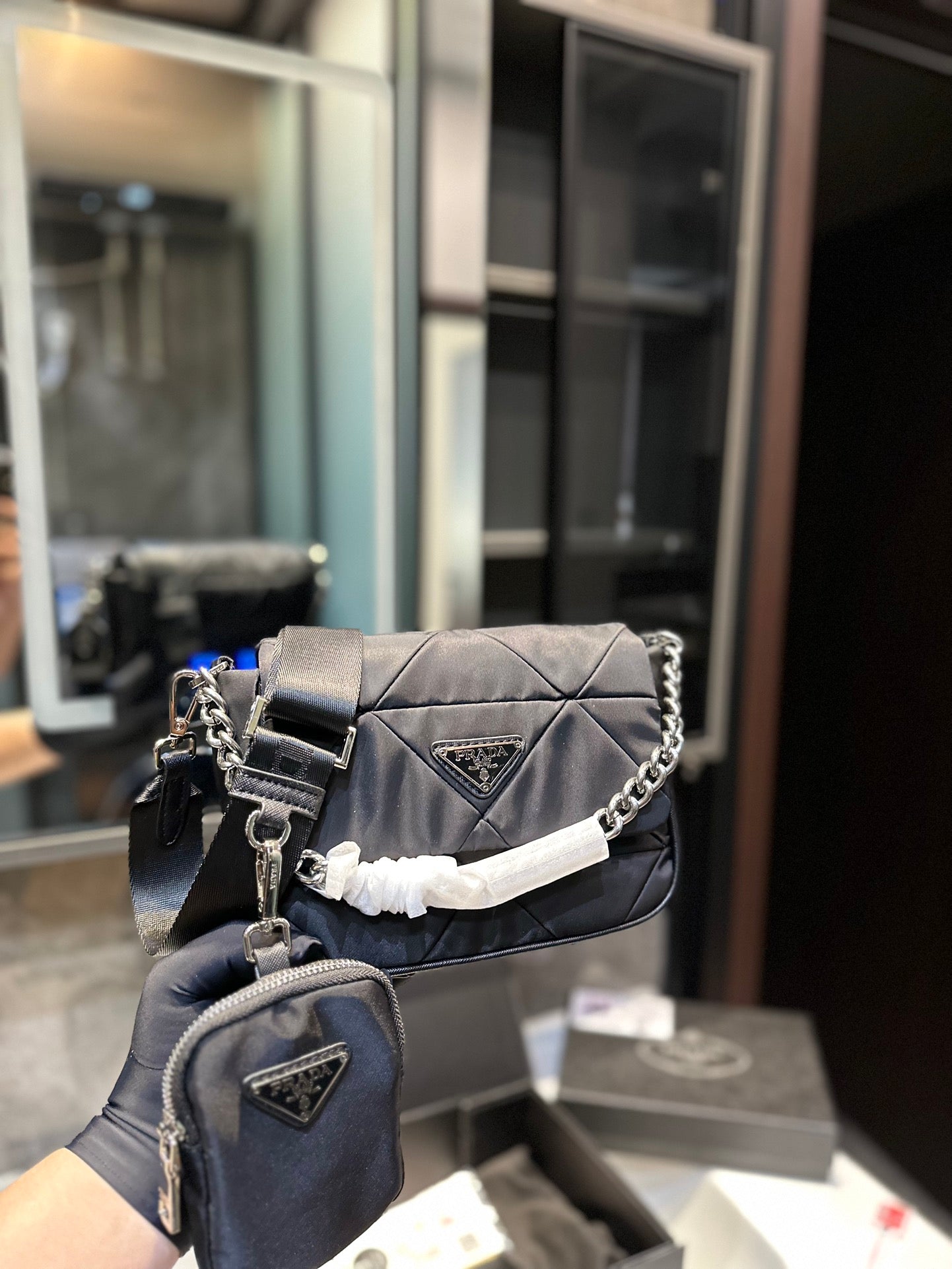 PRADA-585