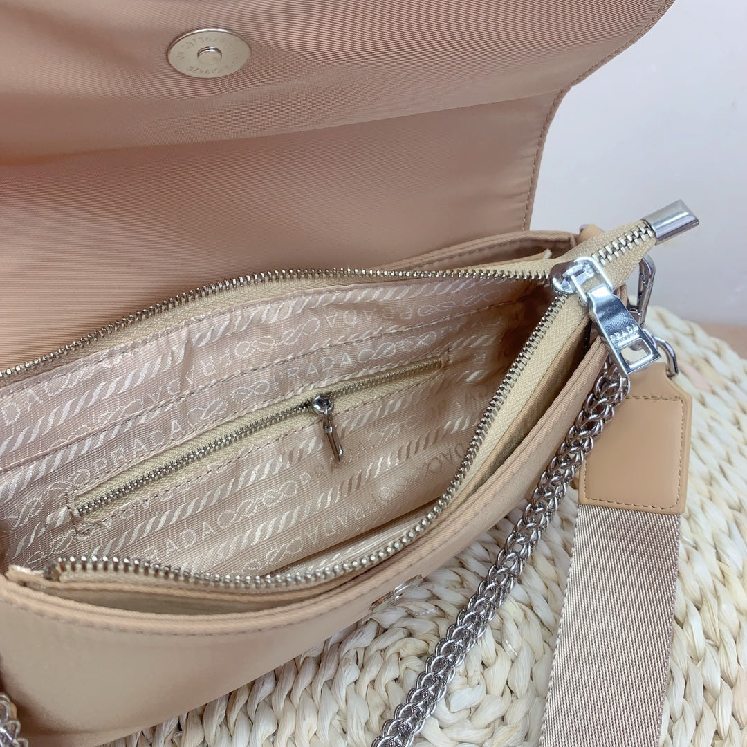 PRADA-684