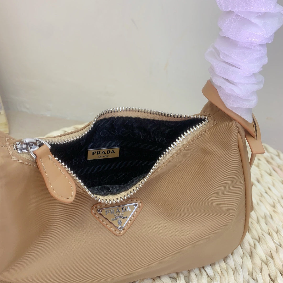 PRADA-684
