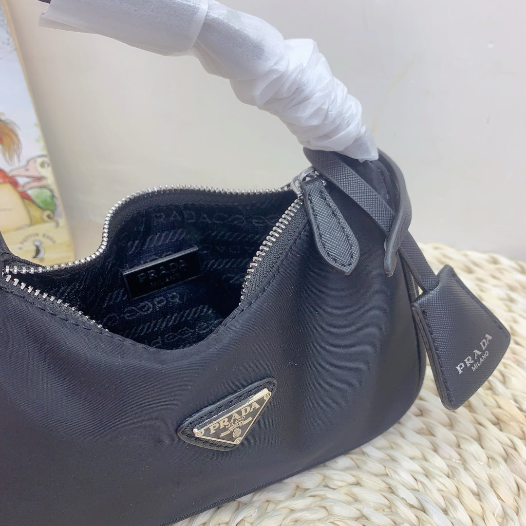 PRADA-694