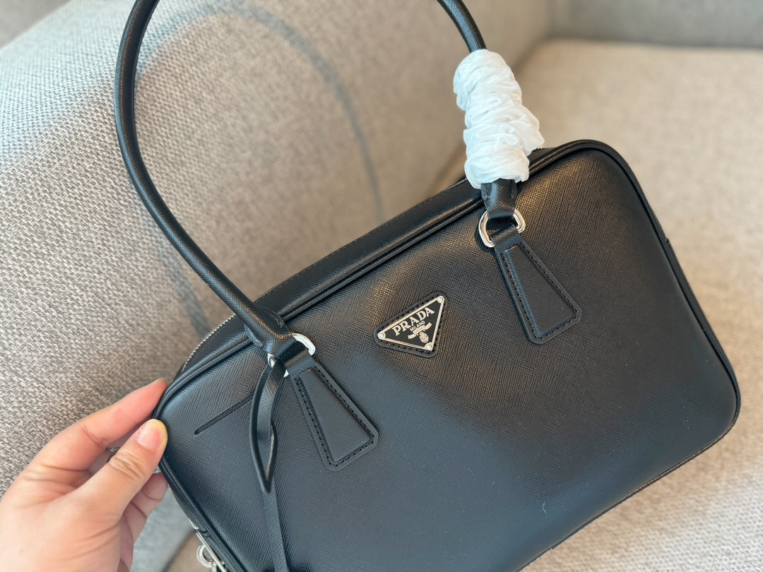 PRADA-743