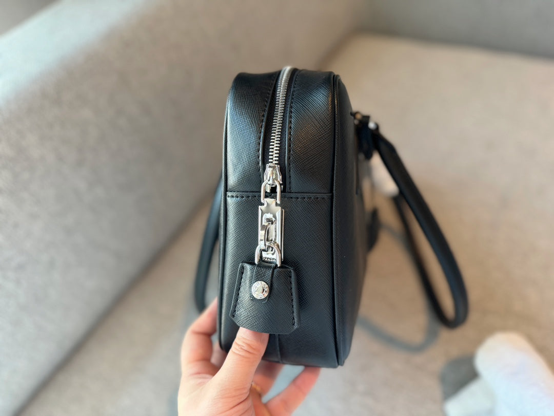 PRADA-743