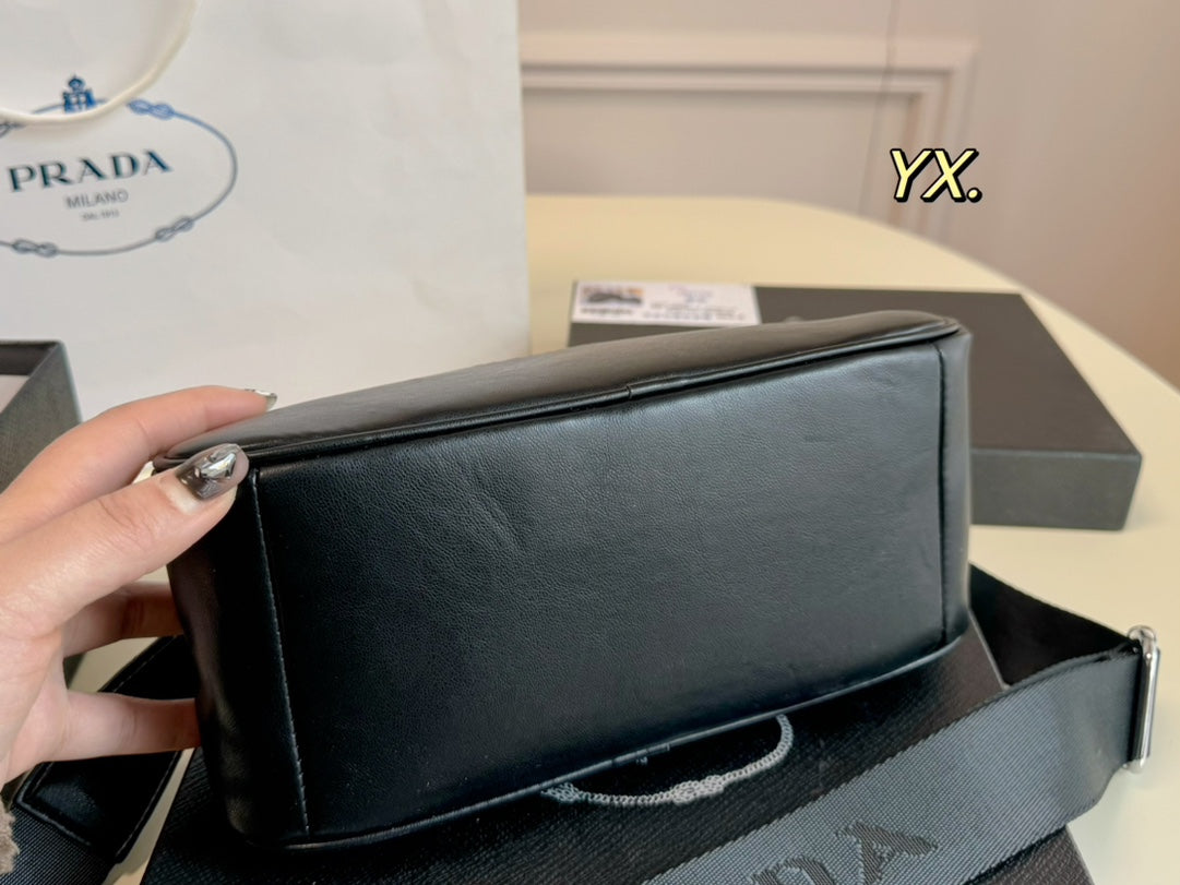 PRADA-557