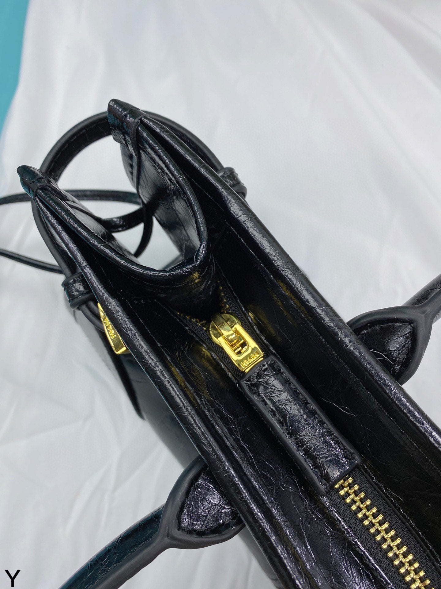 PRADA-666