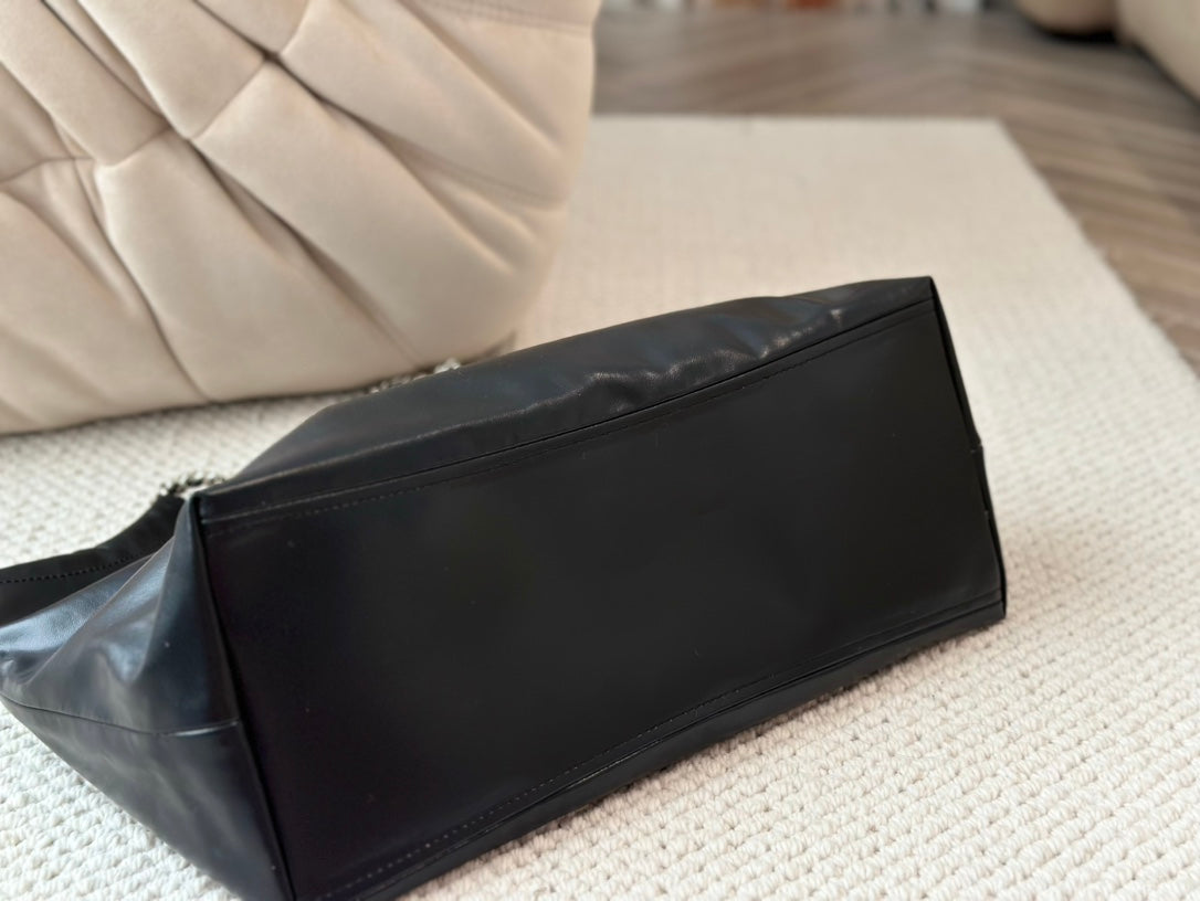 PRADA-715
