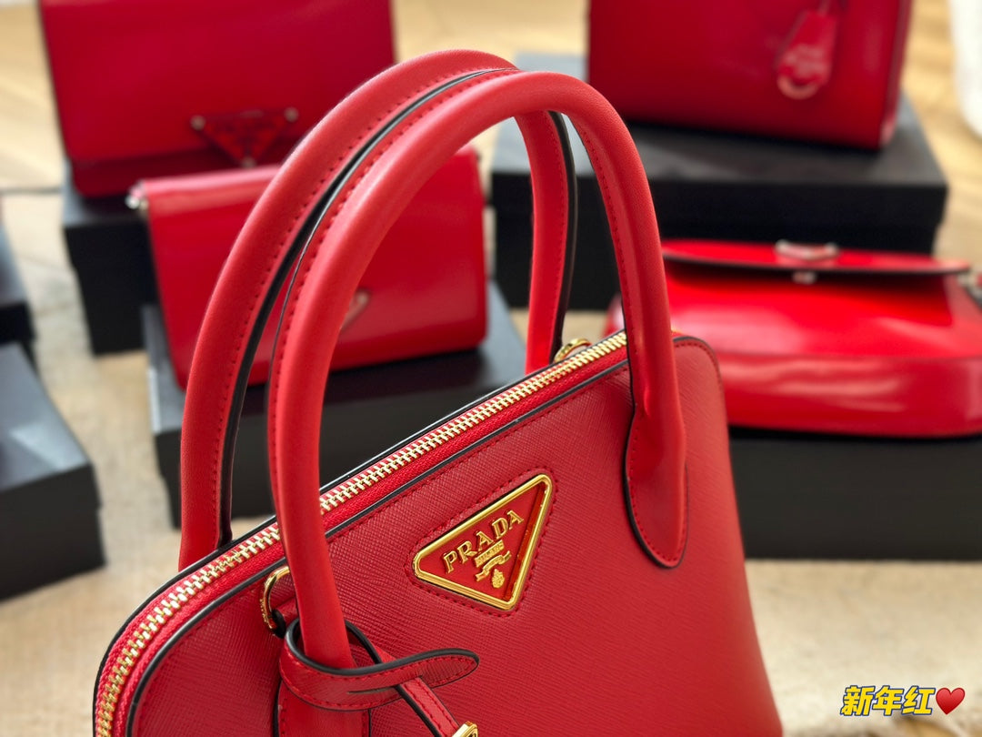 PRADA-737