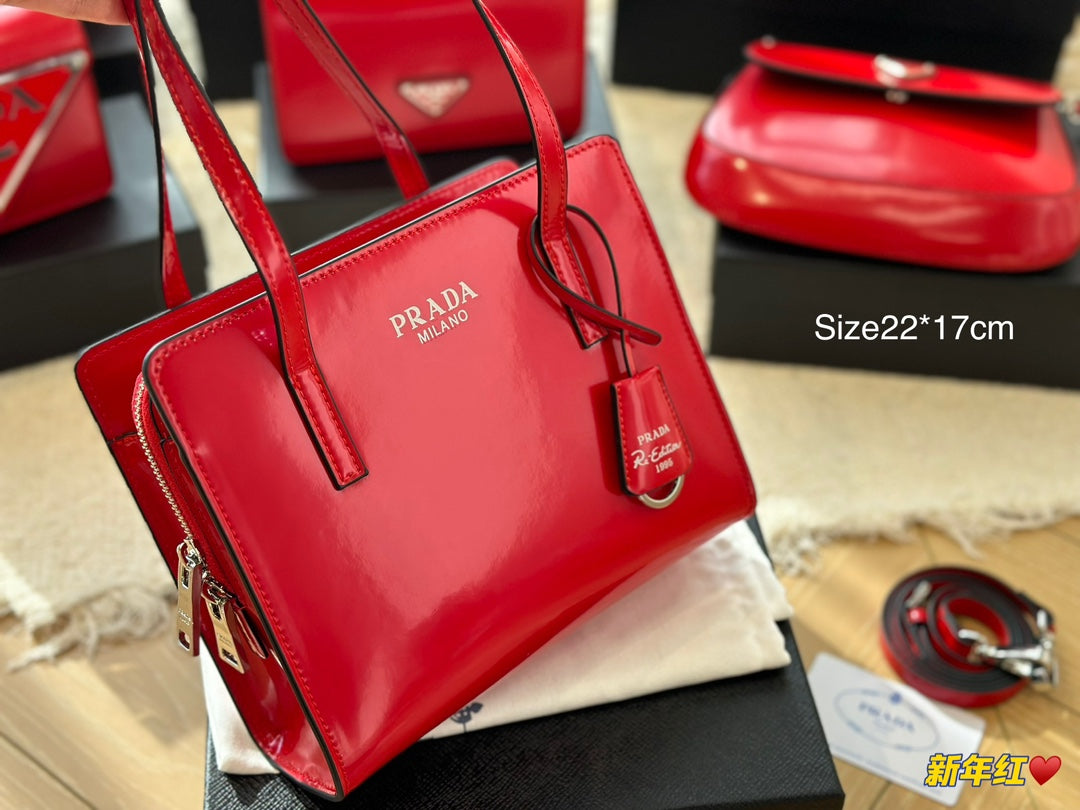 PRADA-698
