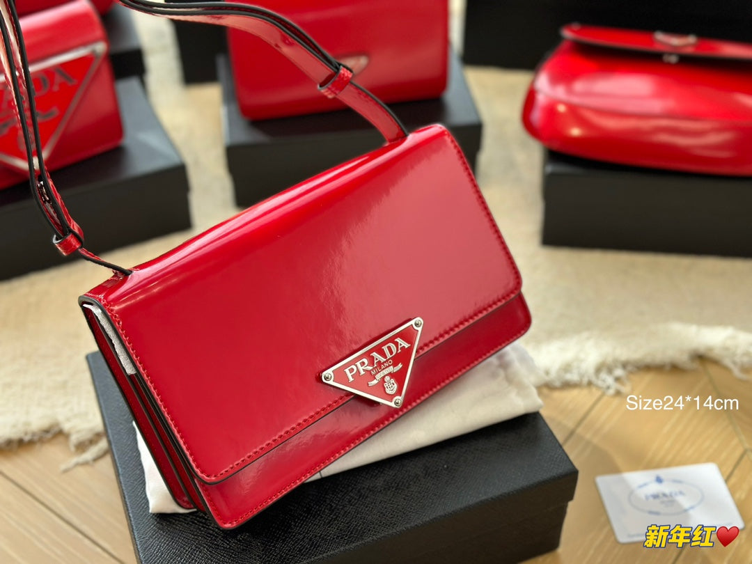 PRADA-718