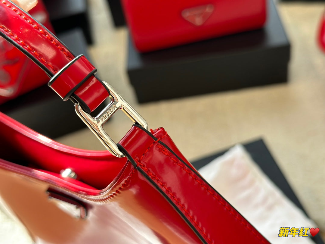 PRADA-592