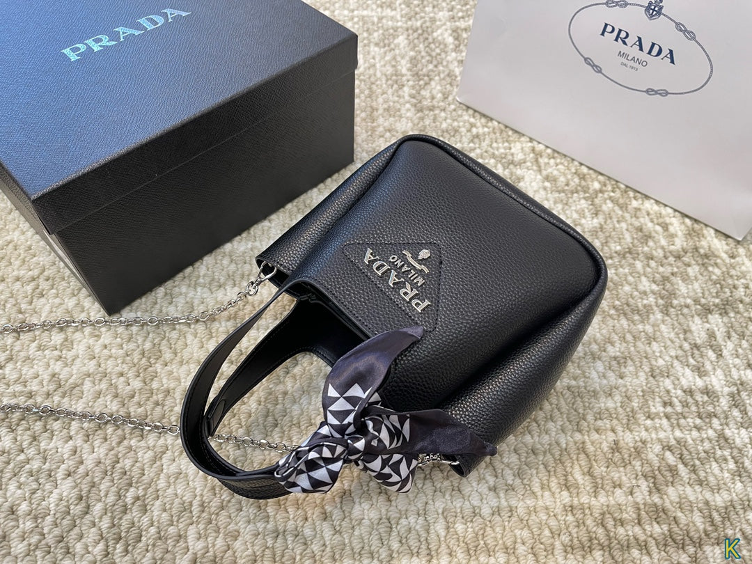 PRADA-645