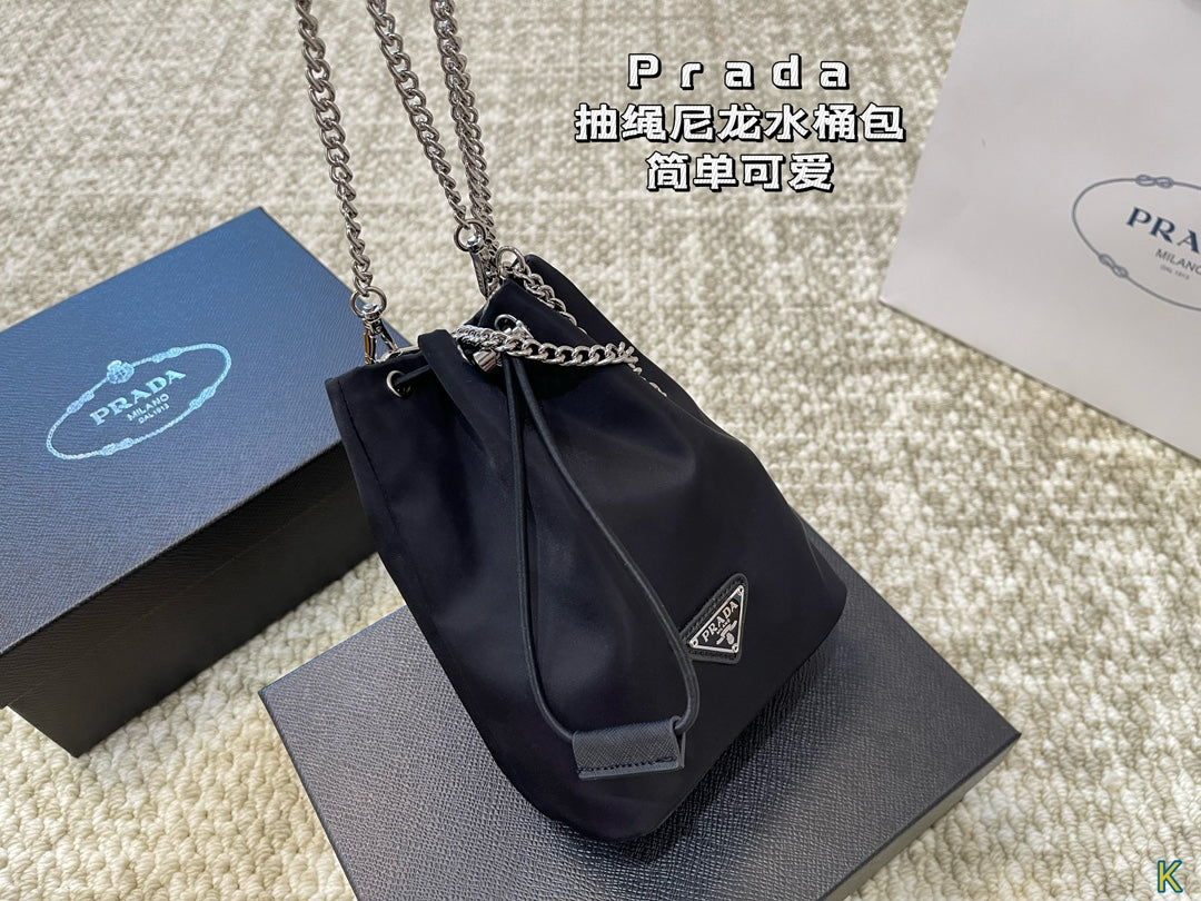 PRADA-571