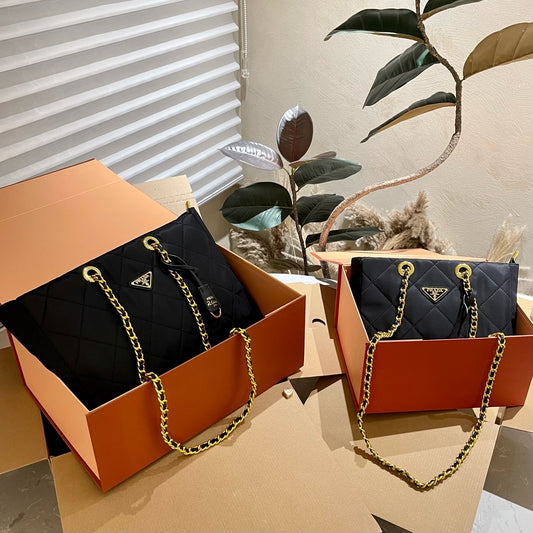 PRADA-611-1