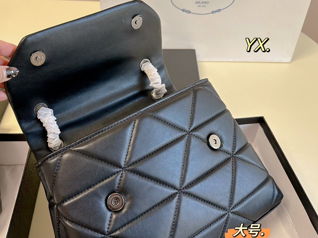 PRADA-640-1
