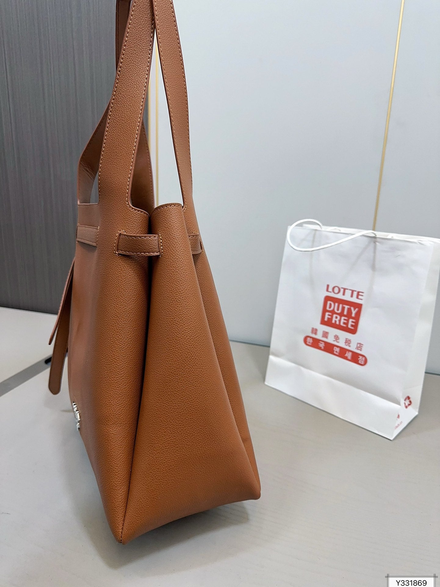 PRADA-752