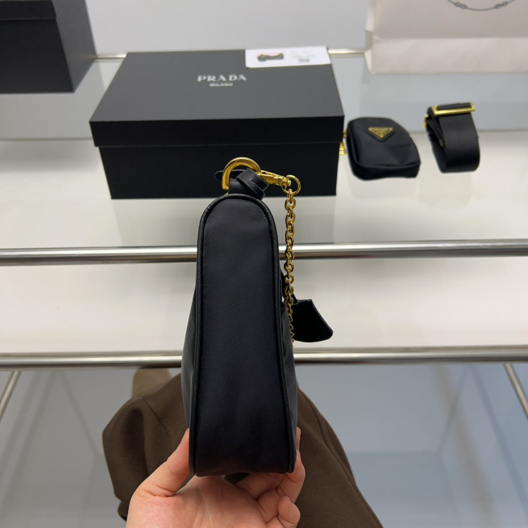 PRADA-520