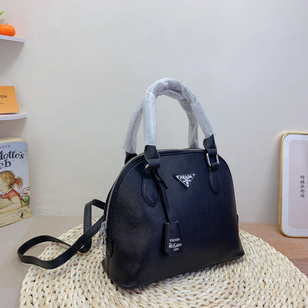 PRADA-686