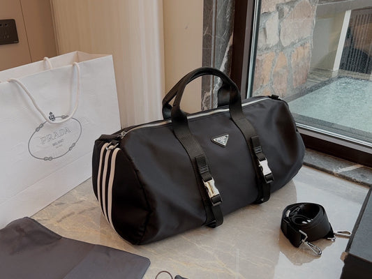 PRADA-724