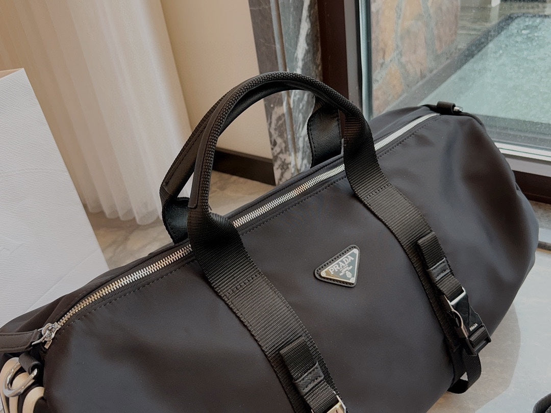 PRADA-724