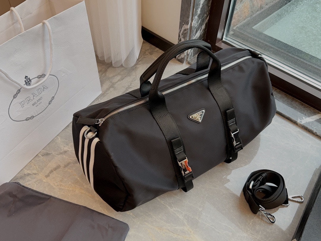 PRADA-724
