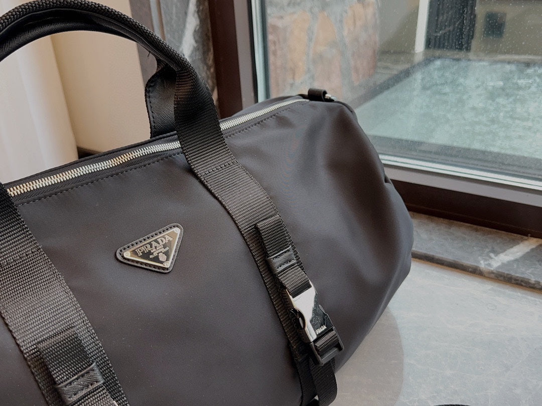 PRADA-724
