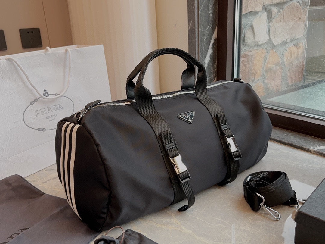 PRADA-724