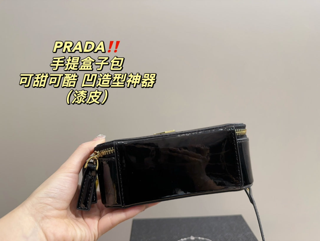 PRADA-543