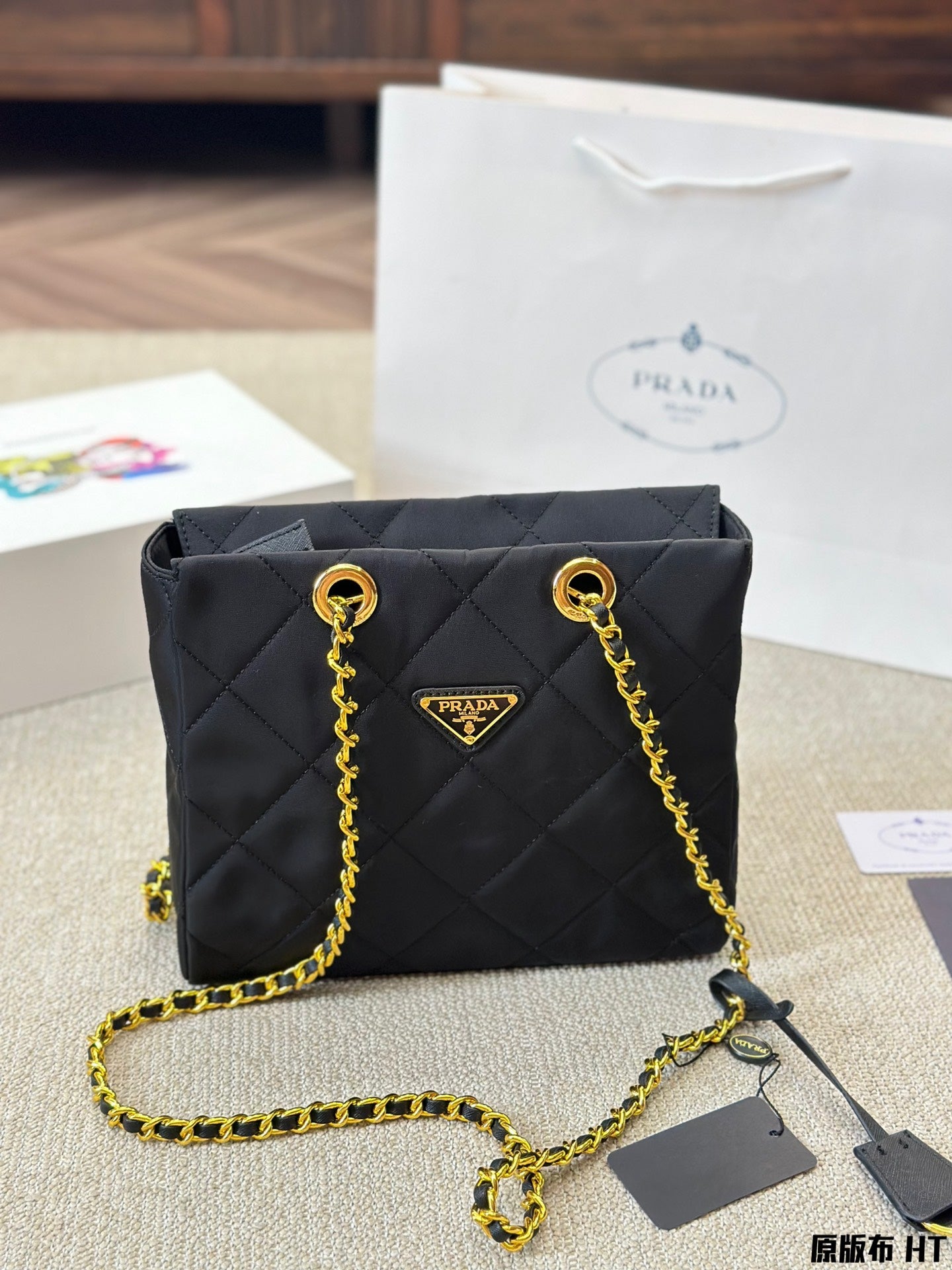 PRADA-637