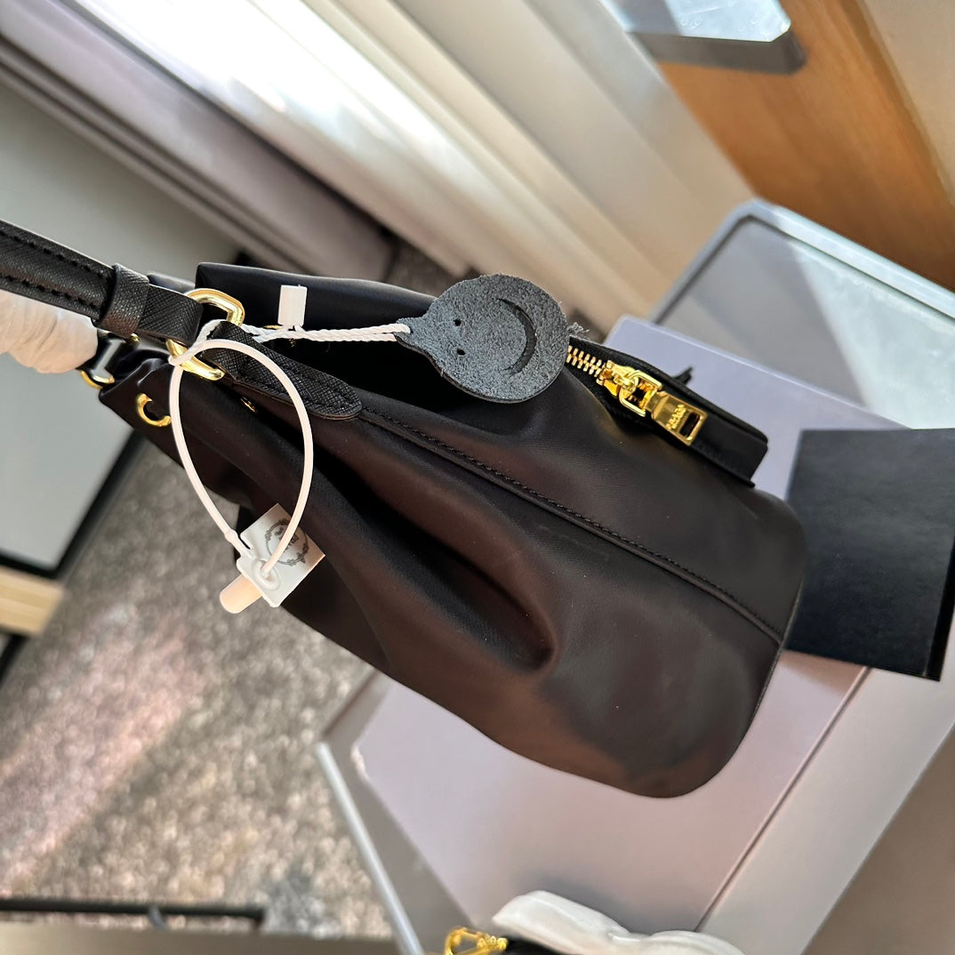 PRADA-582