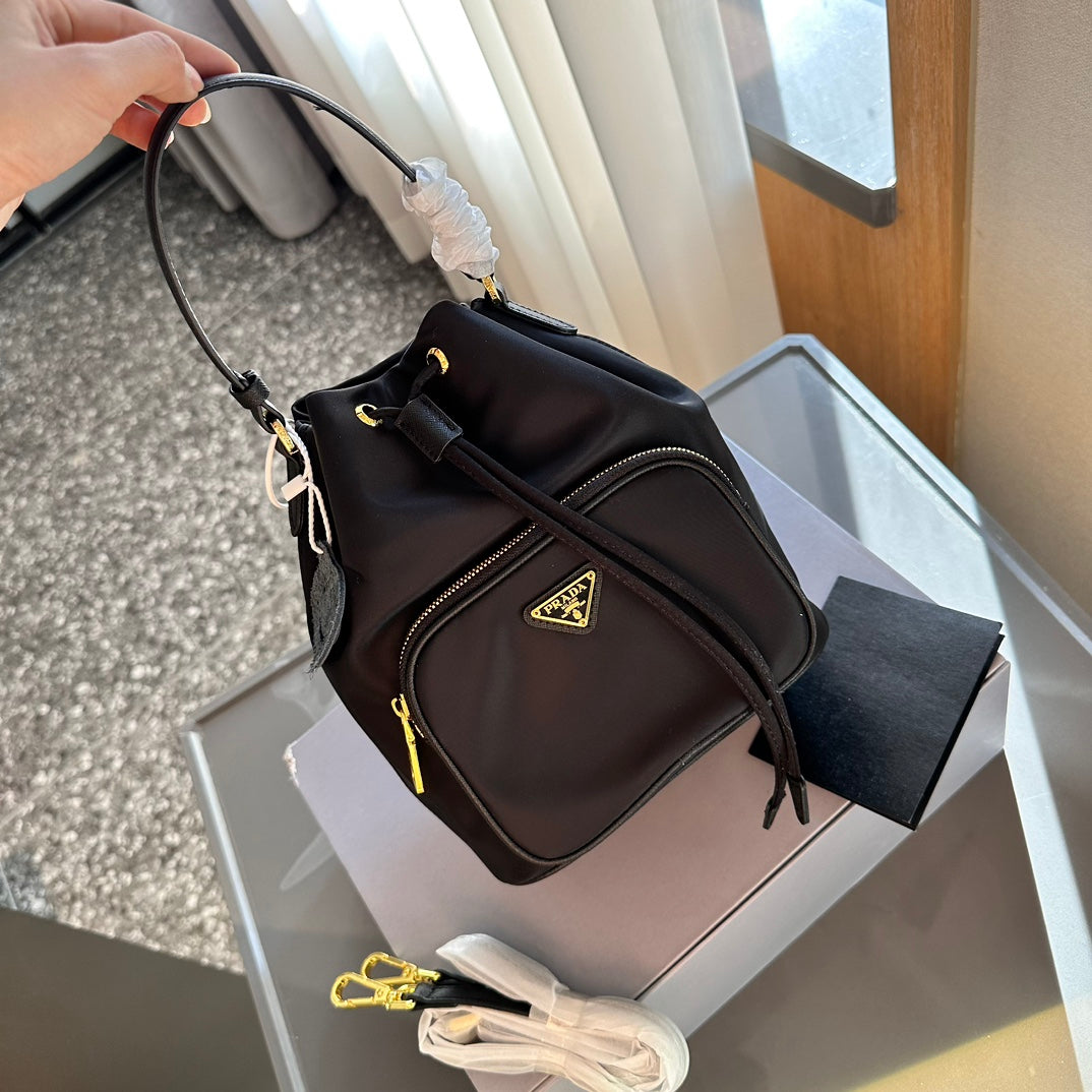 PRADA-582