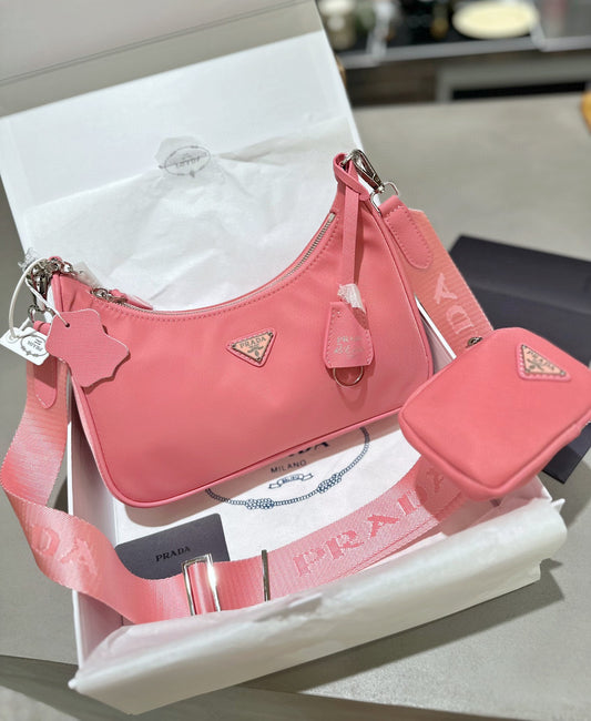PRADA-697