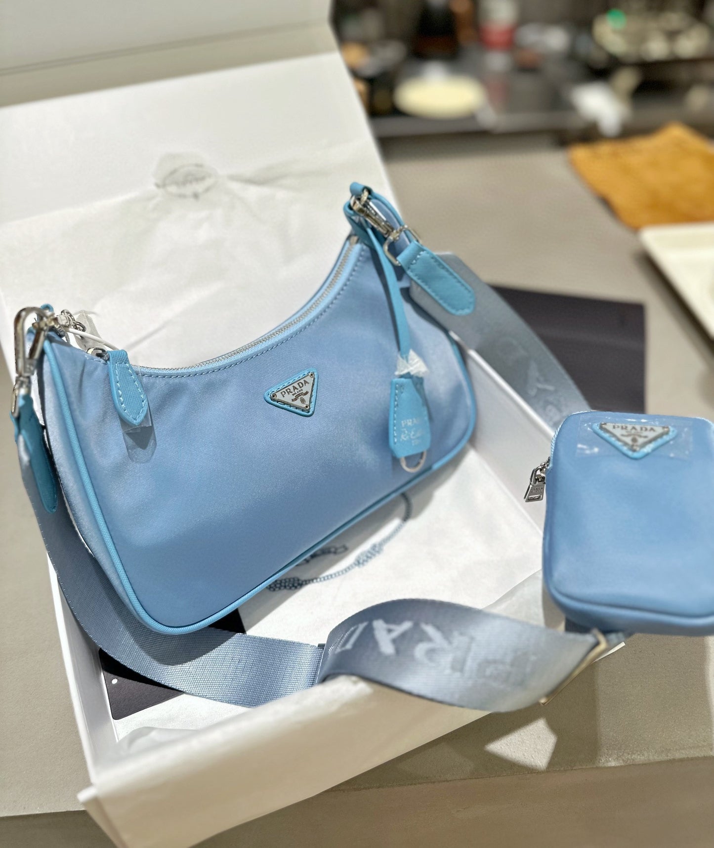PRADA-697