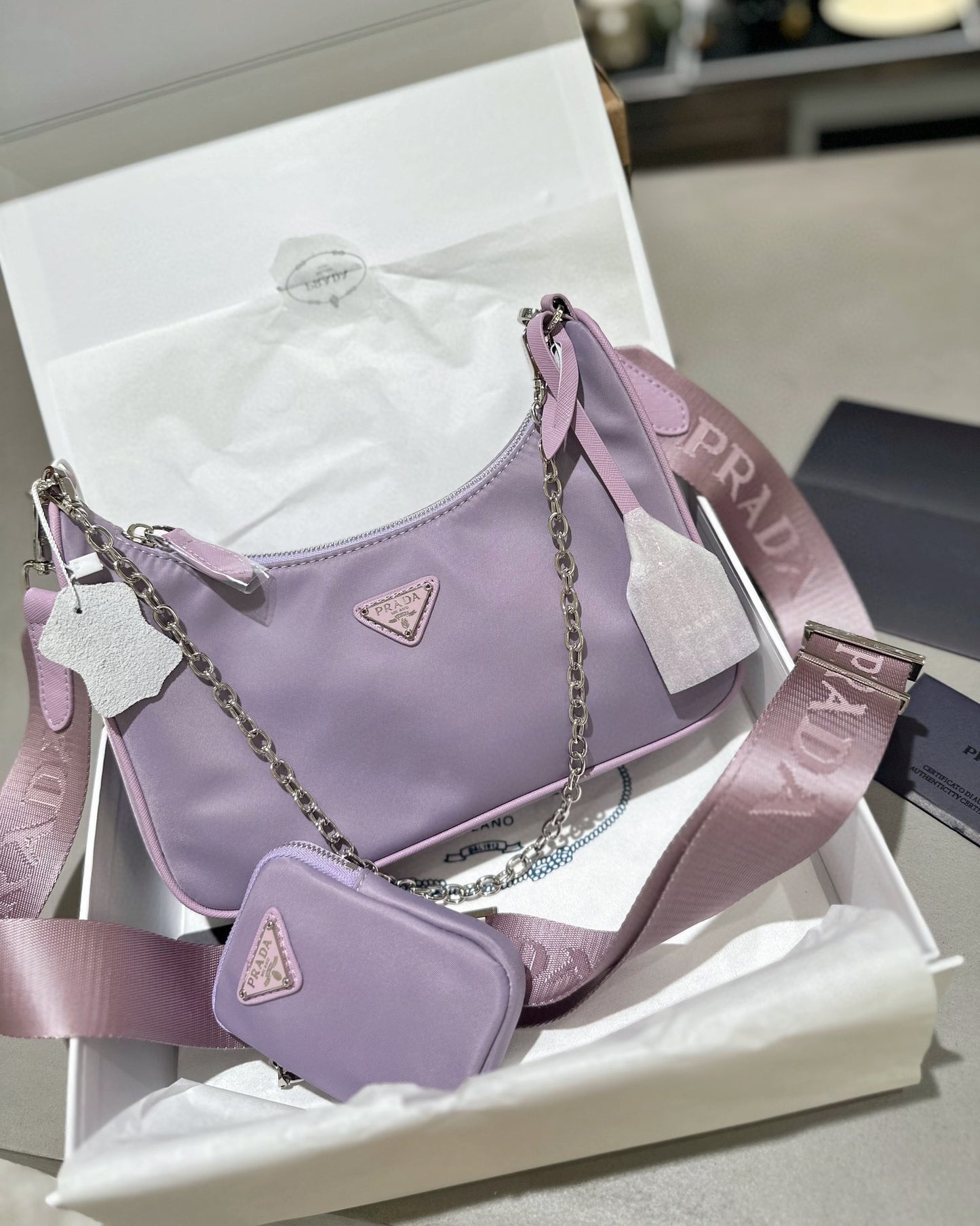 PRADA-697