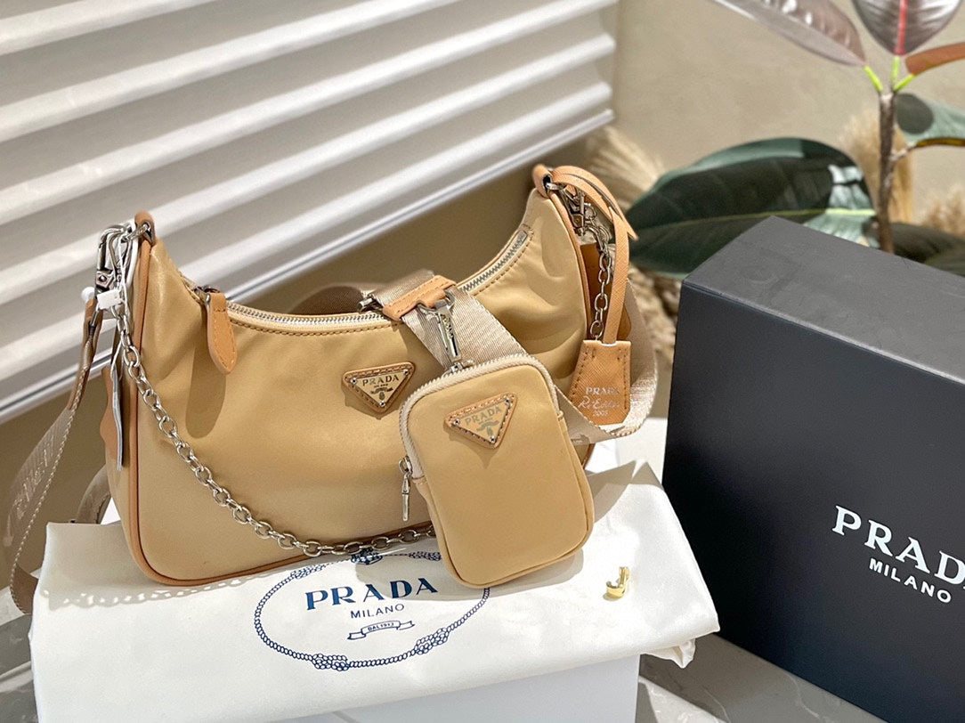 PRADA-695