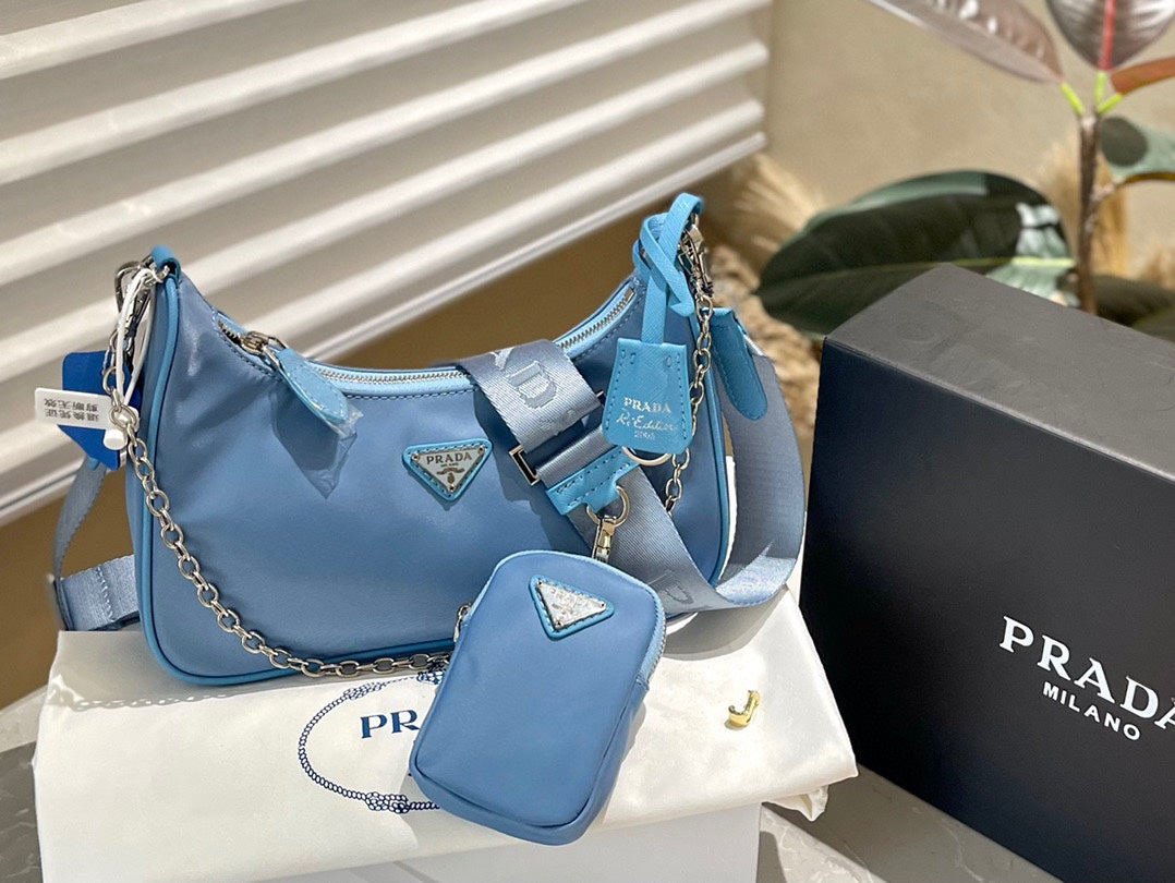 PRADA-695