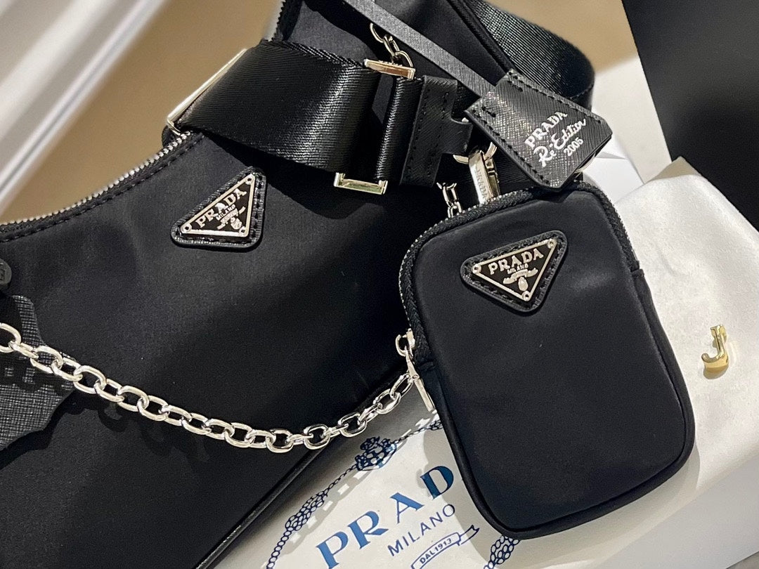PRADA-704
