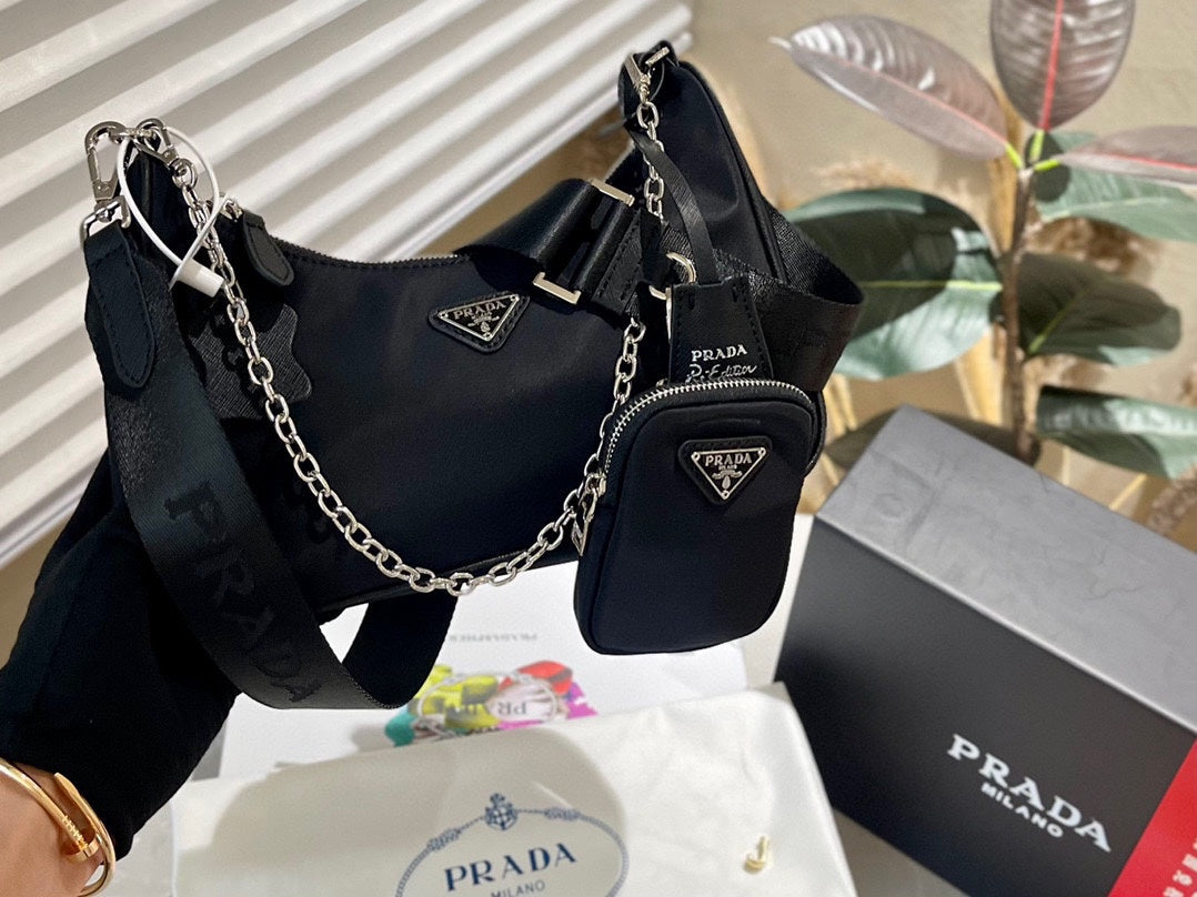 PRADA-704