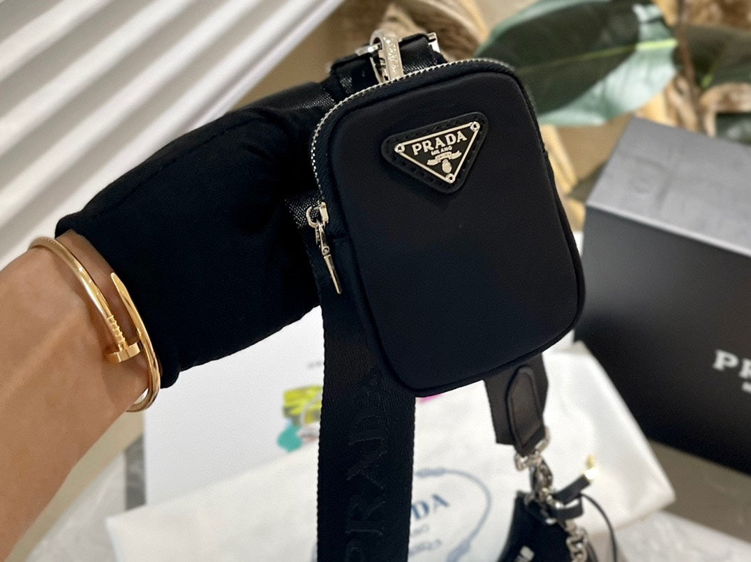 PRADA-704