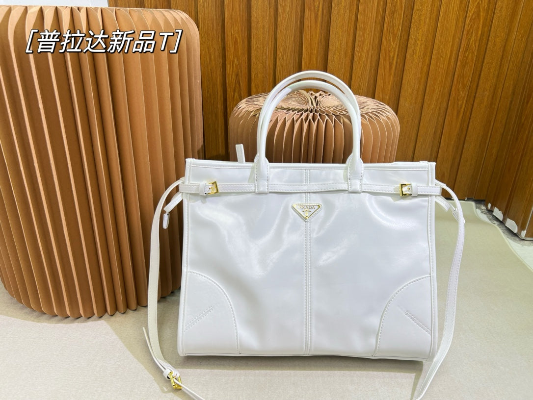 PRADA-713