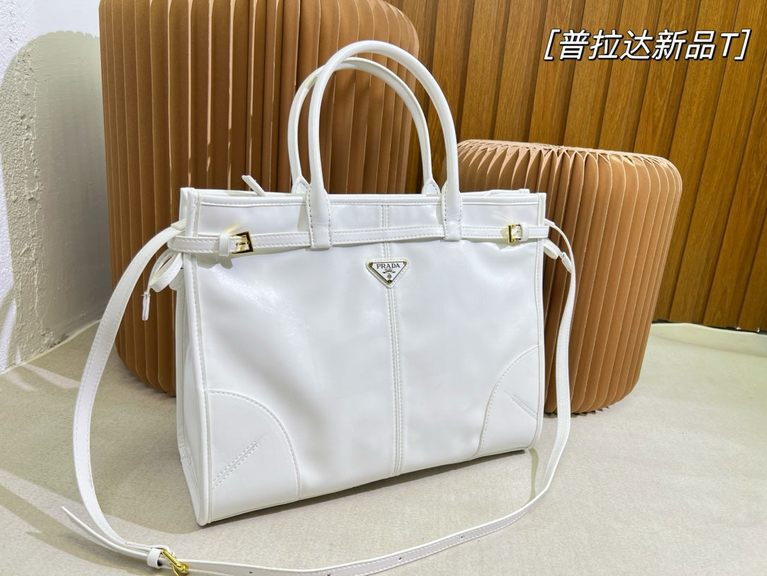 PRADA-713
