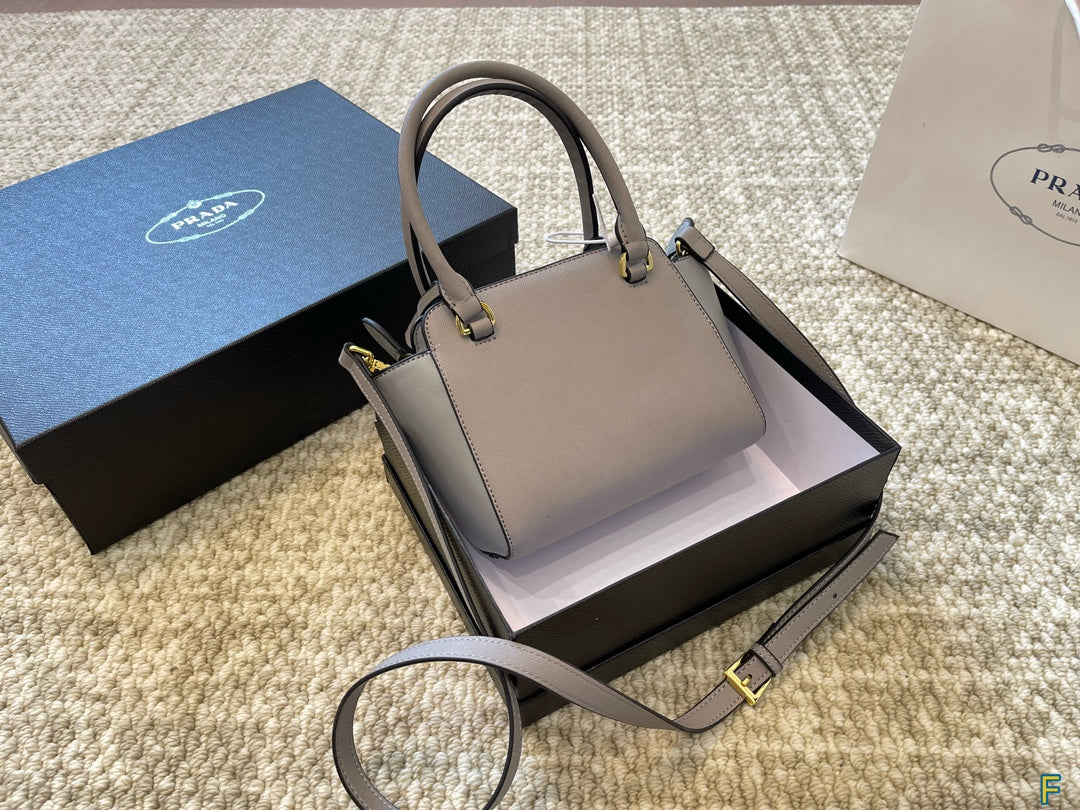 PRADA-673