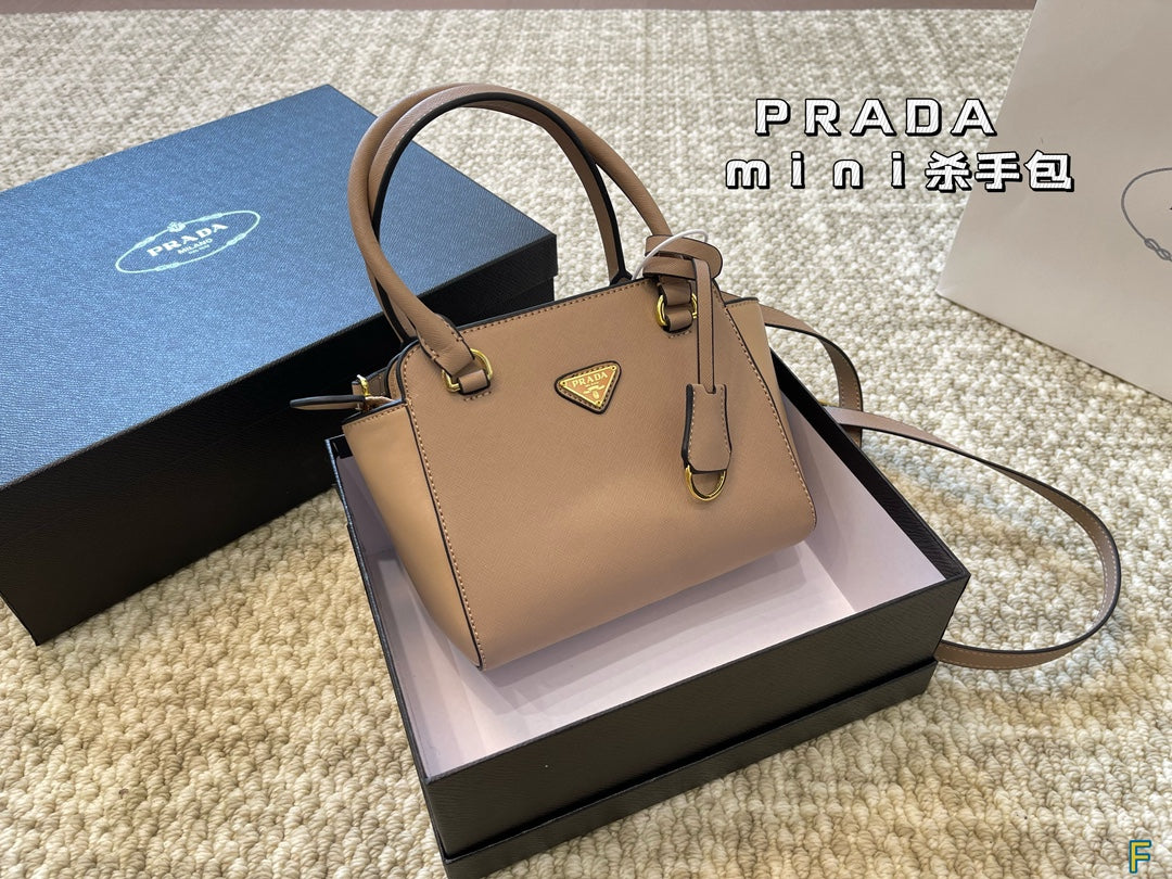 PRADA-678