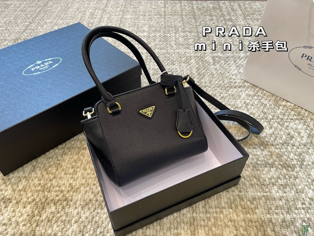 PRADA-678