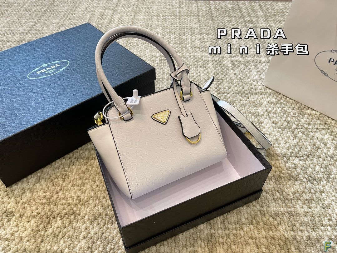 PRADA-678