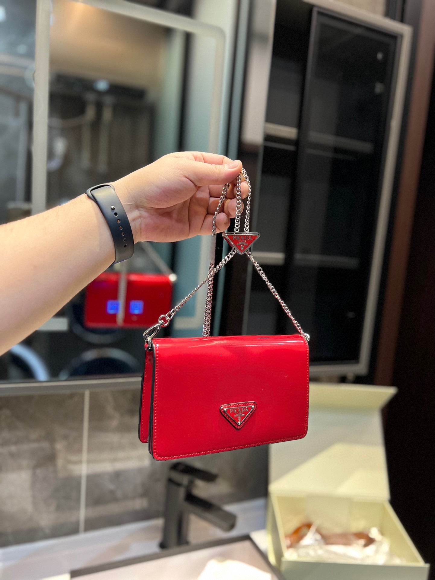PRADA-599